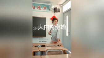 商场女厕多角度偷拍极品少妇的无毛小嫩鲍 (2)