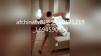 【推特博主027xixi】湖北绿帽侠夫妻，这么漂亮的老婆，一个人操腻了，叫来一个单男 去KTV唱K1