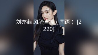 趁妈妈睡觉在卫生间乱伦女儿内射