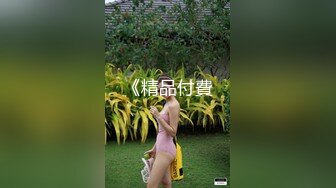 ⚫️⚫️【11月新品】，顶级媚黑女王【莫雪特heyitsmei】无水印长视频2部，像个小鸡儿一样，被2个大黑屌