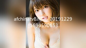 【OnlyFans】台湾网红少妇 Clickleilei刘蕾蕾付费订阅写真 露点自拍，打卡全球网红景点，从少女到孕妇的记录 11