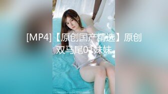 海角原创博主叶大叔广州出差客户招待会所选妃❤️双飞姐妹花、这辈子你双飞过吗？那进来看看吧这会所招牌很夸张