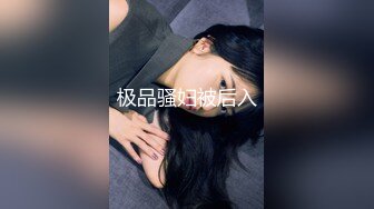 KTV女厕偷拍 两腿张的很开的长发美女 笑的很开心 鲍鱼也挺美